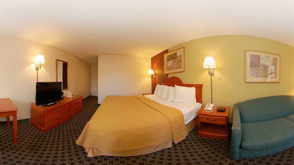 Baymont By Wyndham Williamsburg Hotell Eksteriør bilde